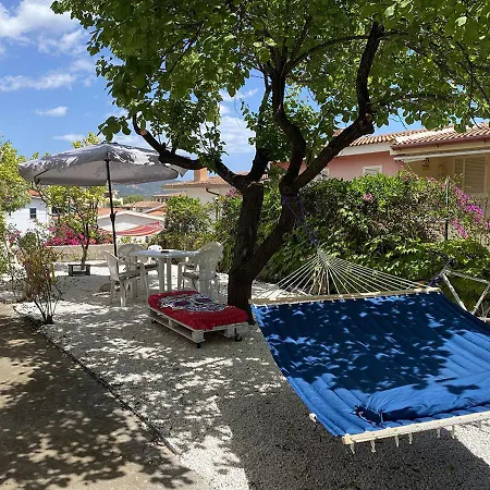 Due Speculari Con Veranda E Giardino Lejlighed